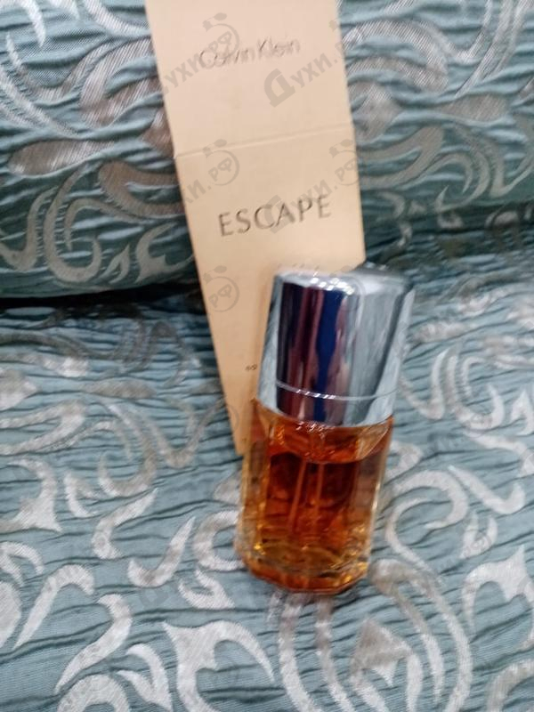 Духи Escape от Calvin Klein