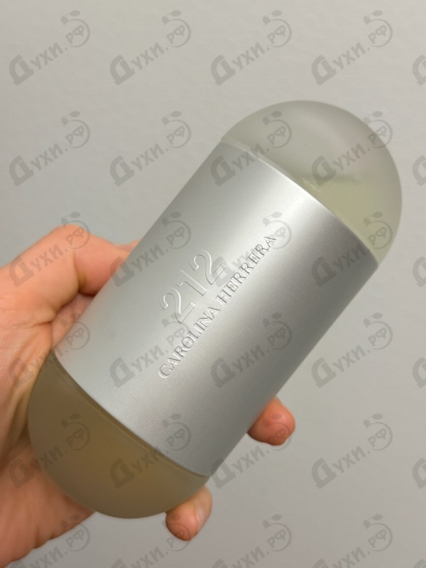 Парфюмерия Carolina Herrera 212