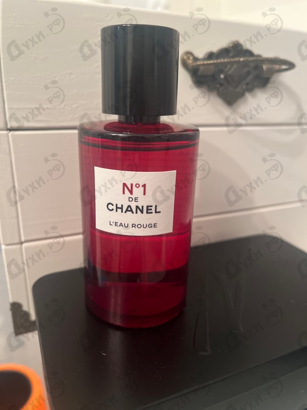 Духи Chanel N°1 De Chanel L'Eau Rouge Парфюмерия N°1 De Chanel L'Eau Rouge от Chanel