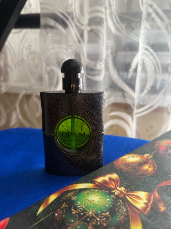 Отзывы Yves Saint Laurent Black Opium Illicit Green