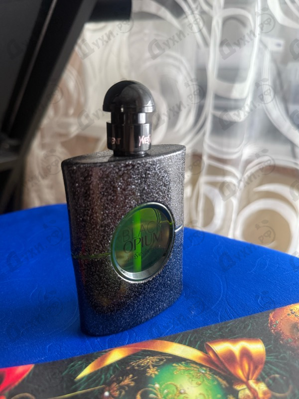 Парфюмерия Black Opium Illicit Green от Yves Saint Laurent
