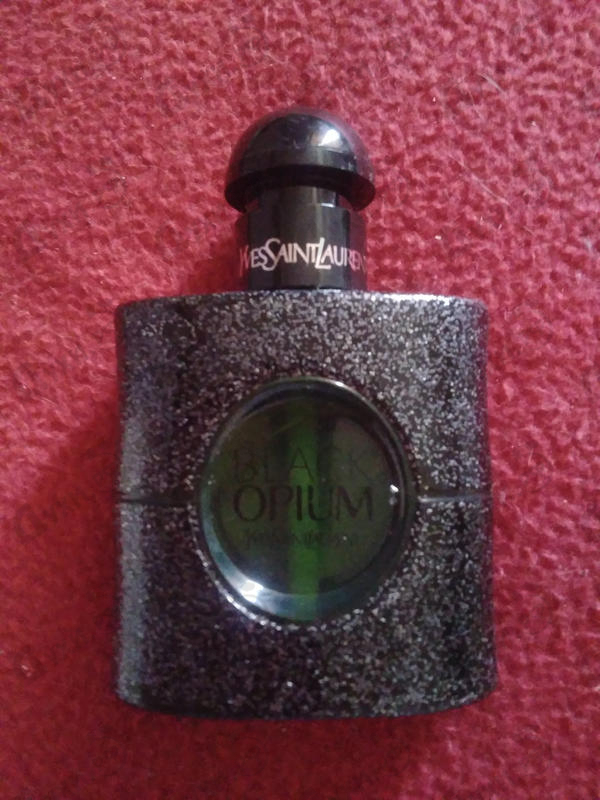 Парфюмерия Yves Saint Laurent Black Opium Illicit Green