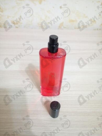 Парфюмерия Giorgio Armani Si Passione Eclat De Parfum Парфюмерия Si Passione Eclat De Parfum от Giorgio Armani