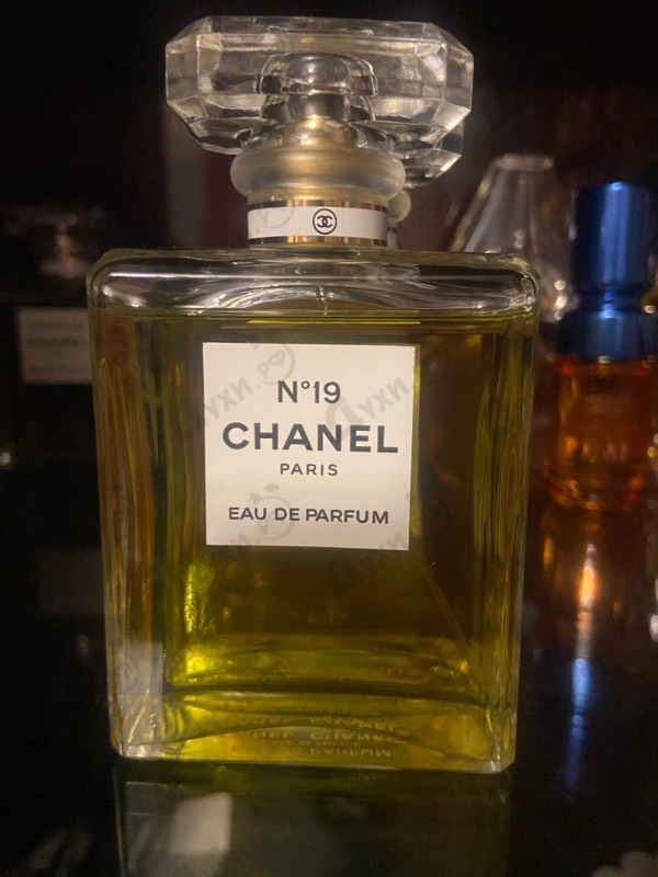 Купить 19 от Chanel