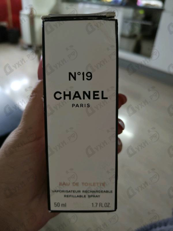 Купить 19 от Chanel