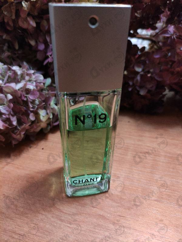 Духи 19 от Chanel