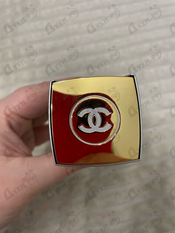 Купить 19 от Chanel