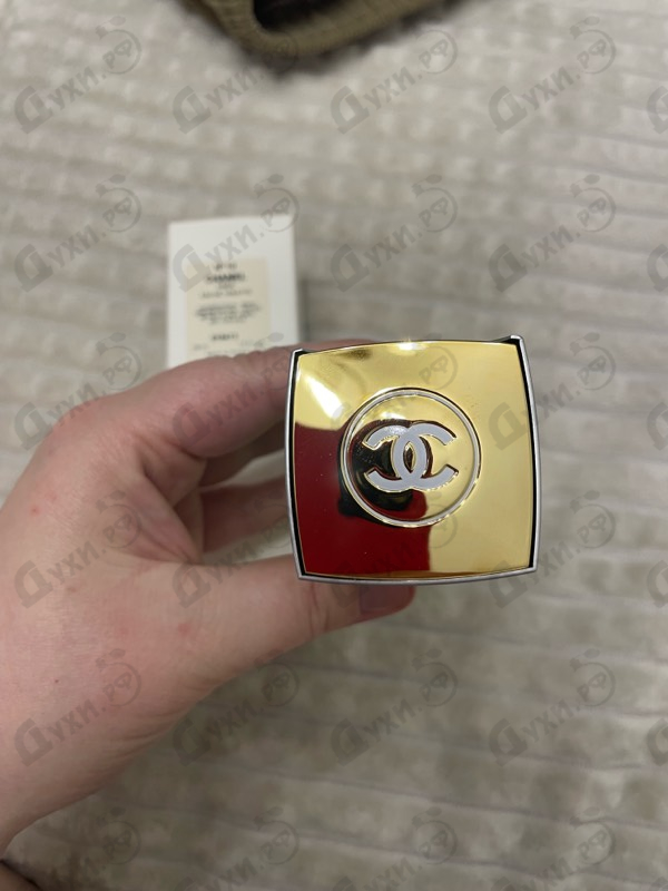 Купить 19 от Chanel