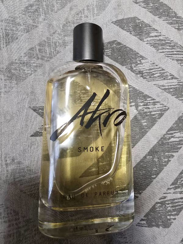 Духи Smoke от Akro