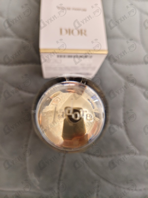 Парфюмерия Jadore от Christian Dior