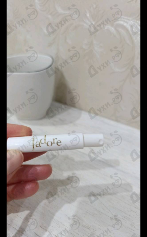 Парфюмерия Jadore от Christian Dior