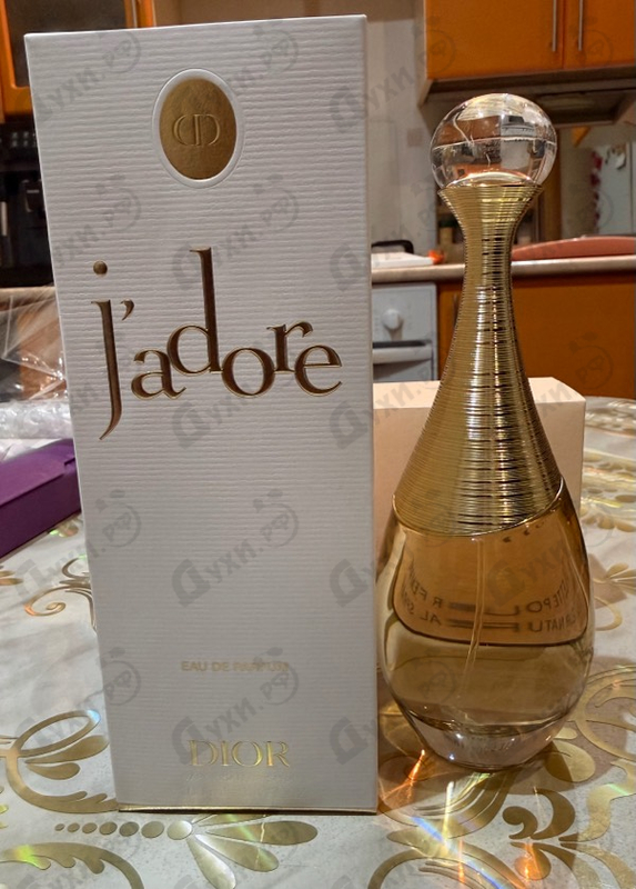 Парфюмерия Jadore от Christian Dior