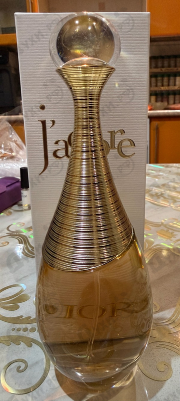 Духи Jadore от Christian Dior