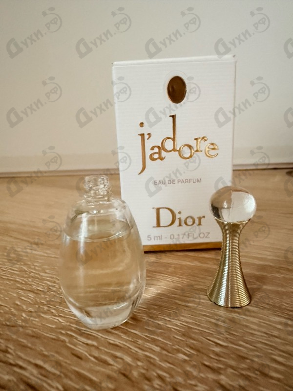 Парфюмерия Jadore от Christian Dior