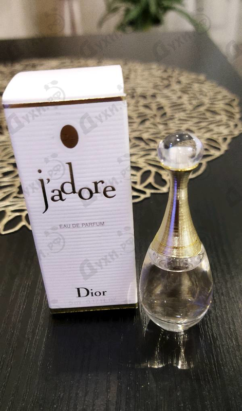 Духи Jadore от Christian Dior
