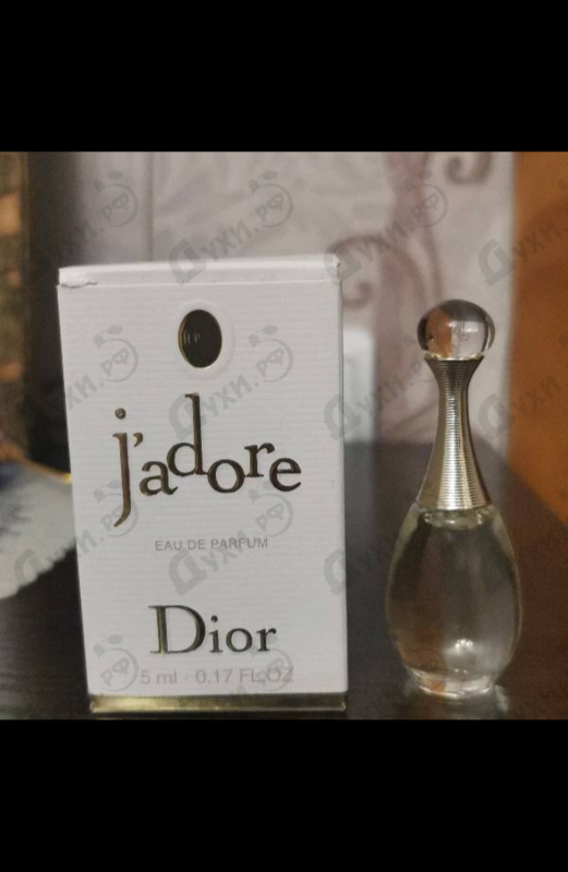 Духи Jadore от Christian Dior