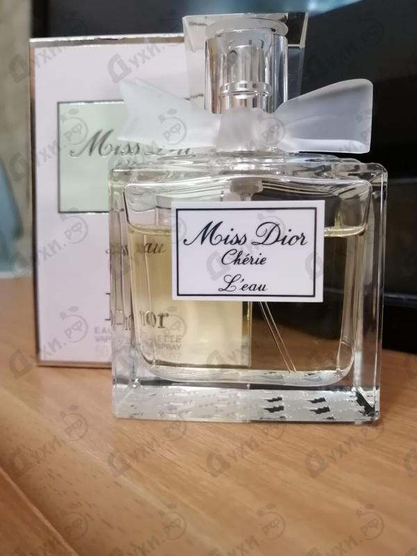 Парфюмерия Miss Dior Cherie L' Eau от Christian Dior Парфюмерия Christian Dior Miss Dior Cherie L' Eau