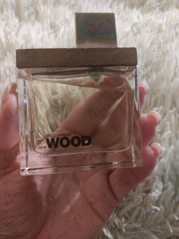 Парфюмерия She Wood от Dsquared2