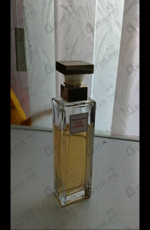 Духи 5th Avenue от Elizabeth Arden