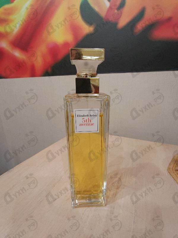 Духи 5th Avenue от Elizabeth Arden