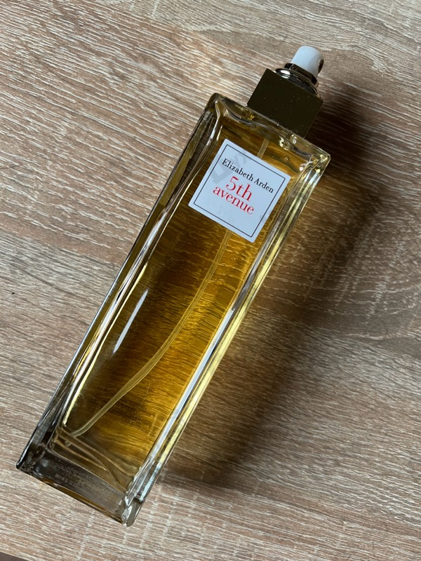 Парфюмерия Elizabeth Arden 5th Avenue