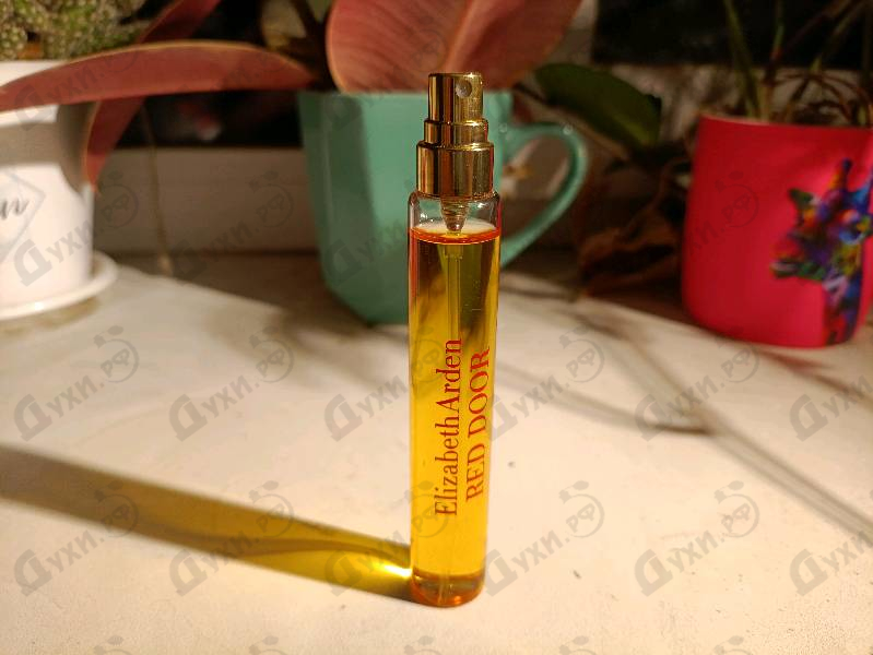 Духи Red Door от Elizabeth Arden