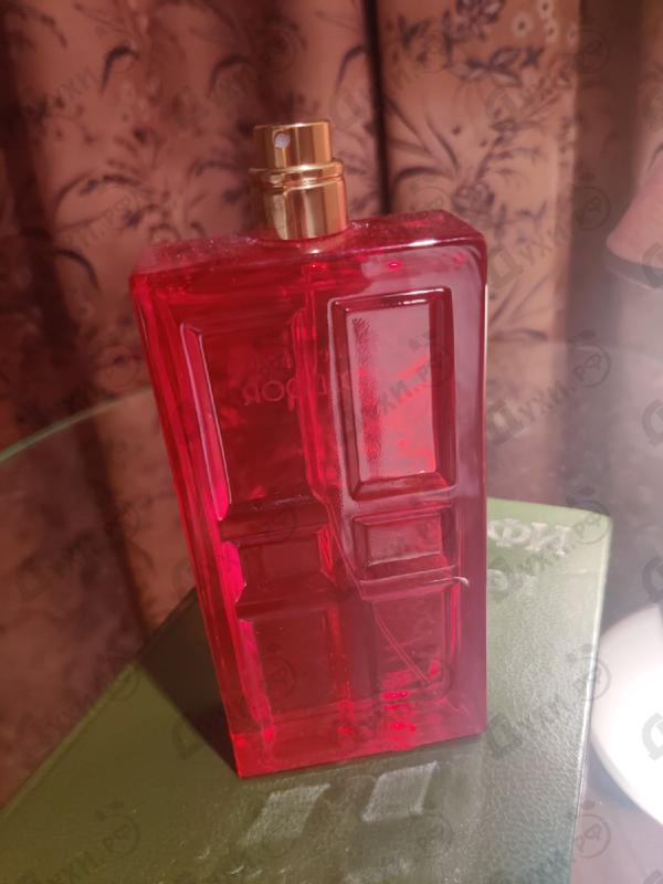 Парфюмерия Red Door от Elizabeth Arden