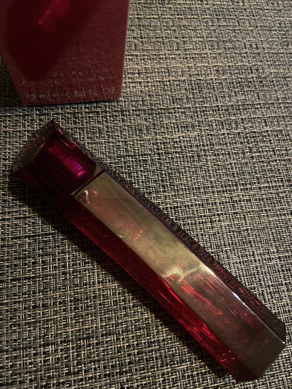 Парфюмерия Magnetism от Escada Парфюмерия Escada Magnetism