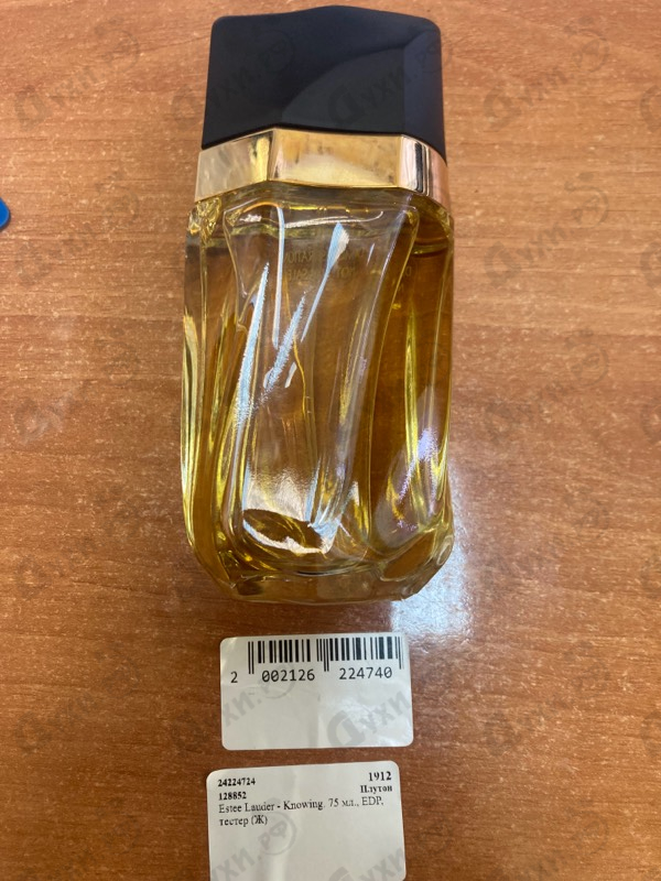 Парфюмерия Knowing от Estee Lauder