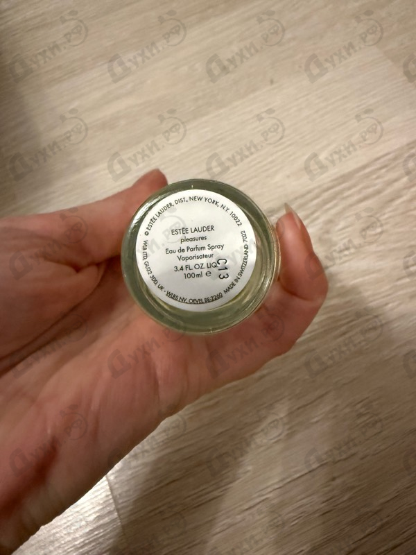 Духи Pleasures от Estee Lauder