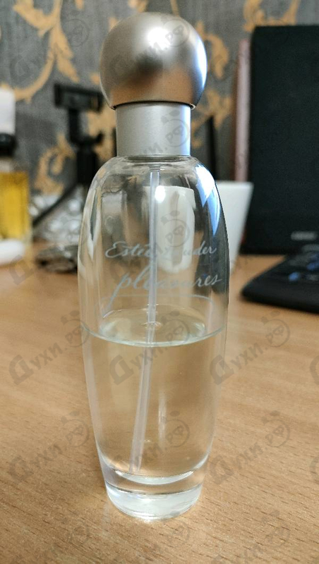 Духи Pleasures от Estee Lauder