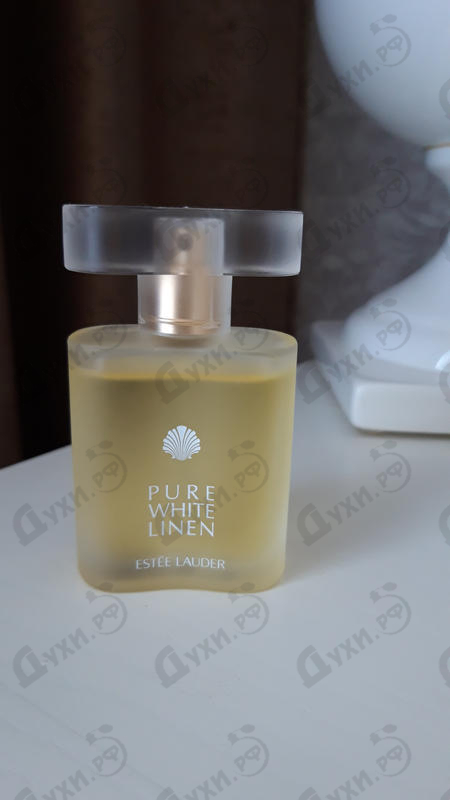 Духи Pure White Linen от Estee Lauder