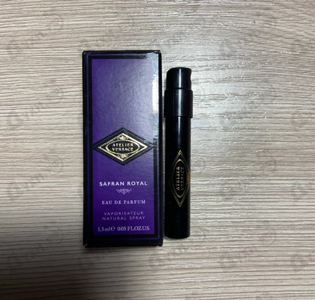 Парфюмерия Versace Safran Royal