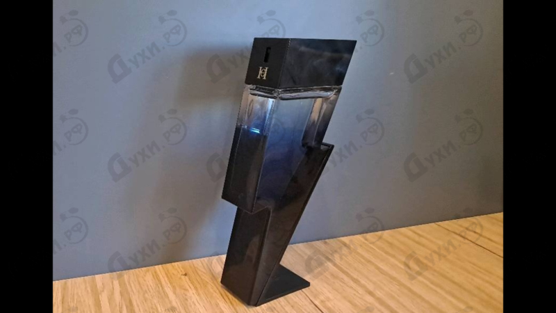 Духи Bad Boy Cobalt Parfum Electrique от Carolina Herrera