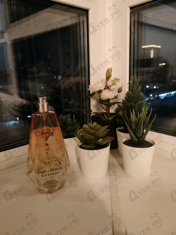 Парфюмерия Ange Ou Demon Le Secret от Givenchy