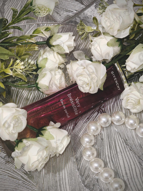 Духи Very Irresistible от Givenchy