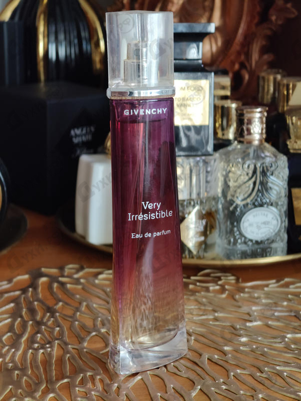 Парфюмерия Givenchy Very Irresistible