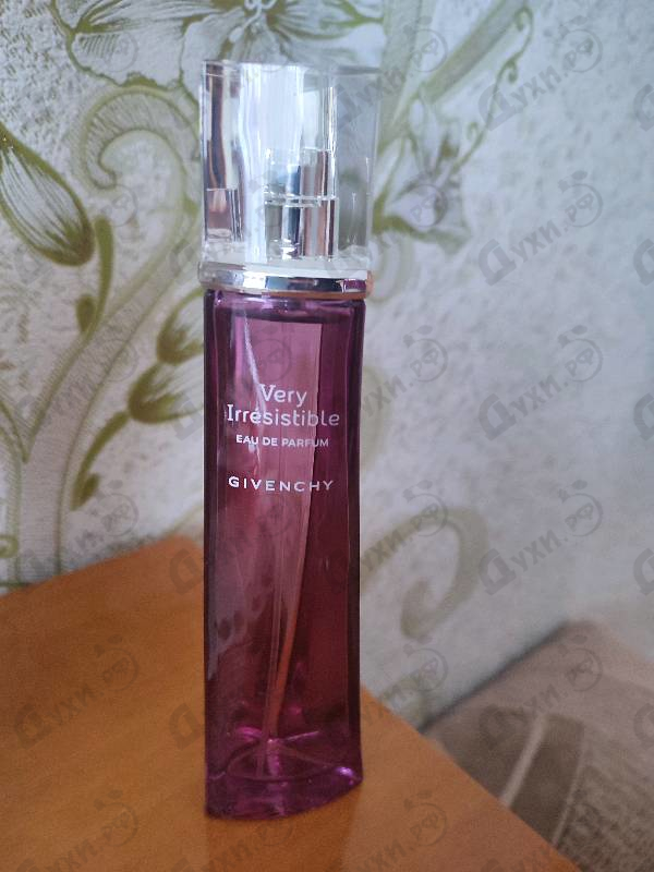Парфюмерия Very Irresistible от Givenchy