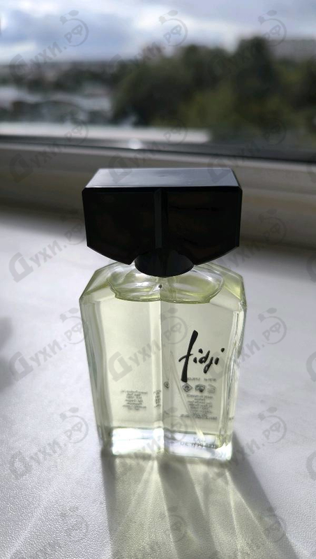 Парфюмерия Guy Laroche Fidji