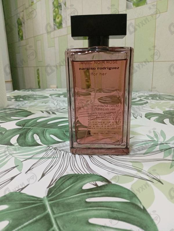 Духи Musc Noir Rose For Her от Narciso Rodriguez
