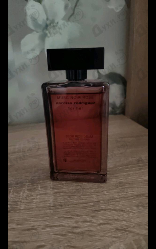 Купить Musc Noir Rose For Her от Narciso Rodriguez