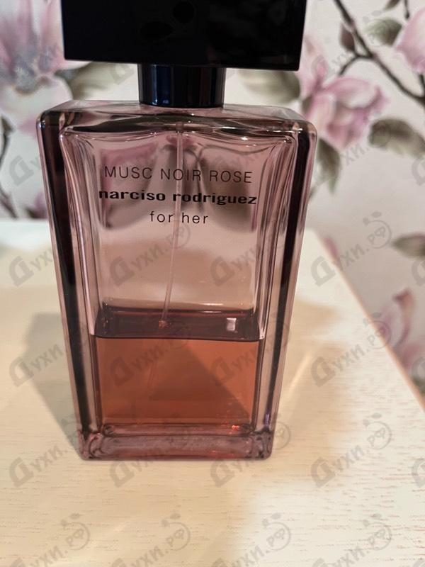 Парфюмерия Musc Noir Rose For Her от Narciso Rodriguez