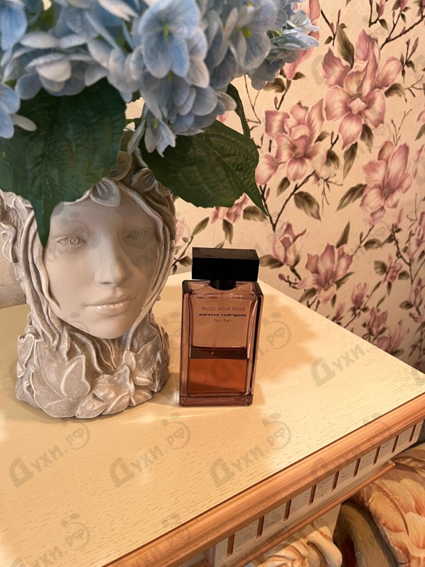 Купить Narciso Rodriguez Musc Noir Rose For Her