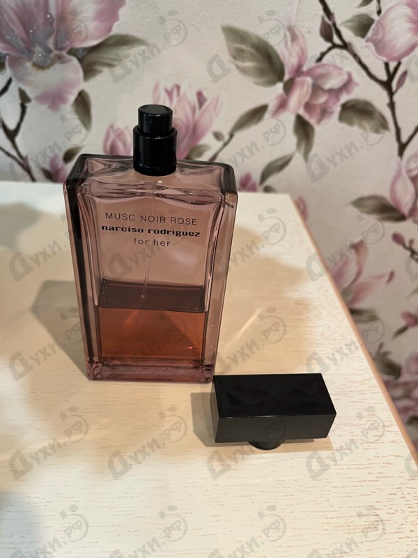 Парфюмерия Musc Noir Rose For Her от Narciso Rodriguez