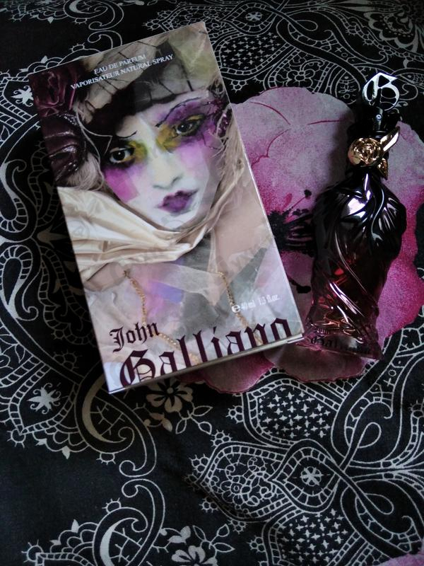 Духи Women от John Galliano Отзыв John Galliano Women