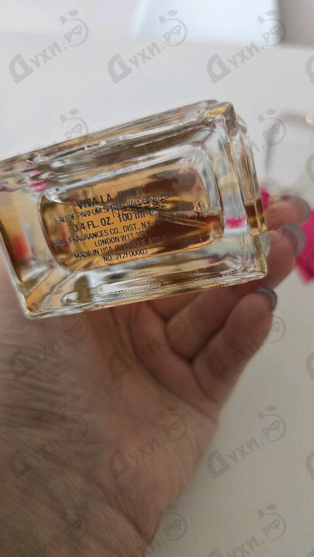 Парфюмерия Viva La Juicy от Juicy Couture