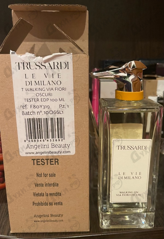Парфюмерия Walking On Via Fiori Oscuri от Trussardi