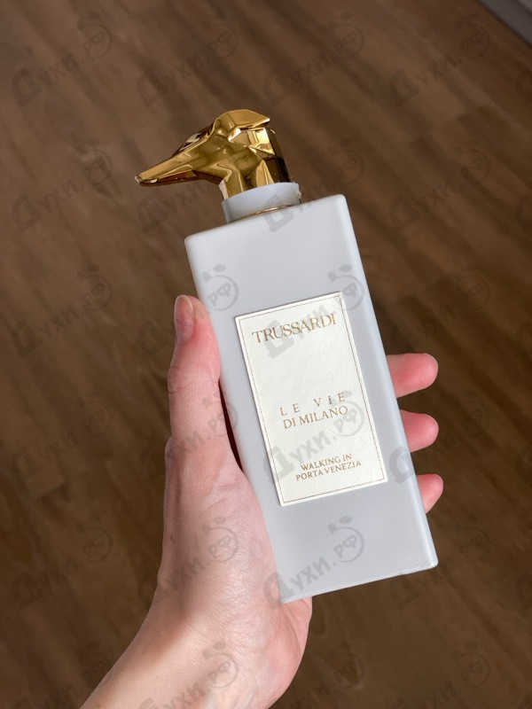 Духи Walking In Porta Venezia от Trussardi