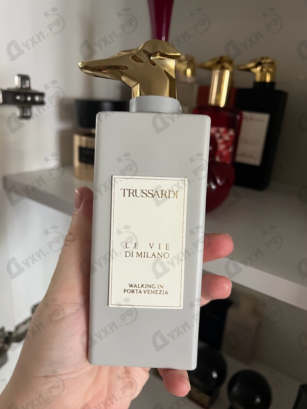 Духи Walking In Porta Venezia от Trussardi