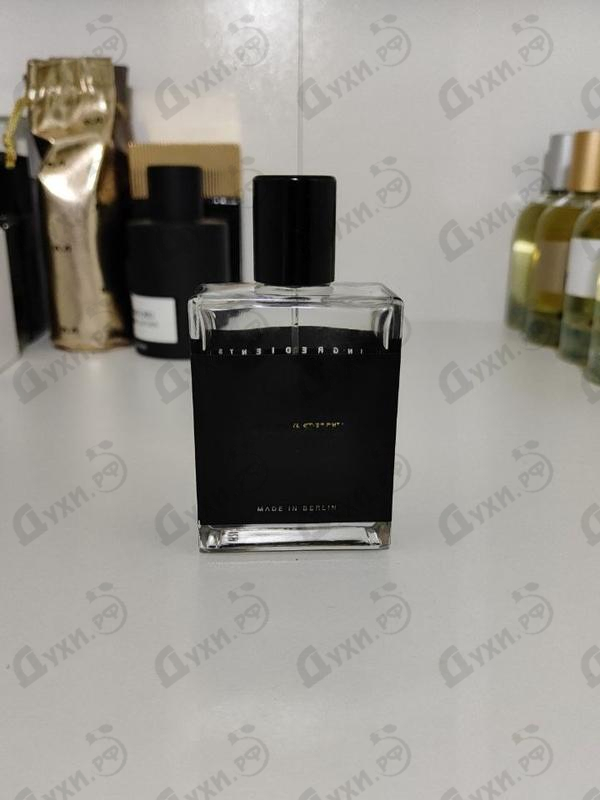 Духи Parasite от Moth And Rabbit Perfumes